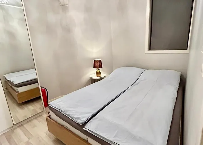 Apartment In The Heart Of *